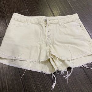 Zara Woman’s yellow denim jeans shorts sz 6 button fly ripped hem